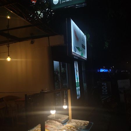The Garnet Mirissa Hotel Bagian luar foto
