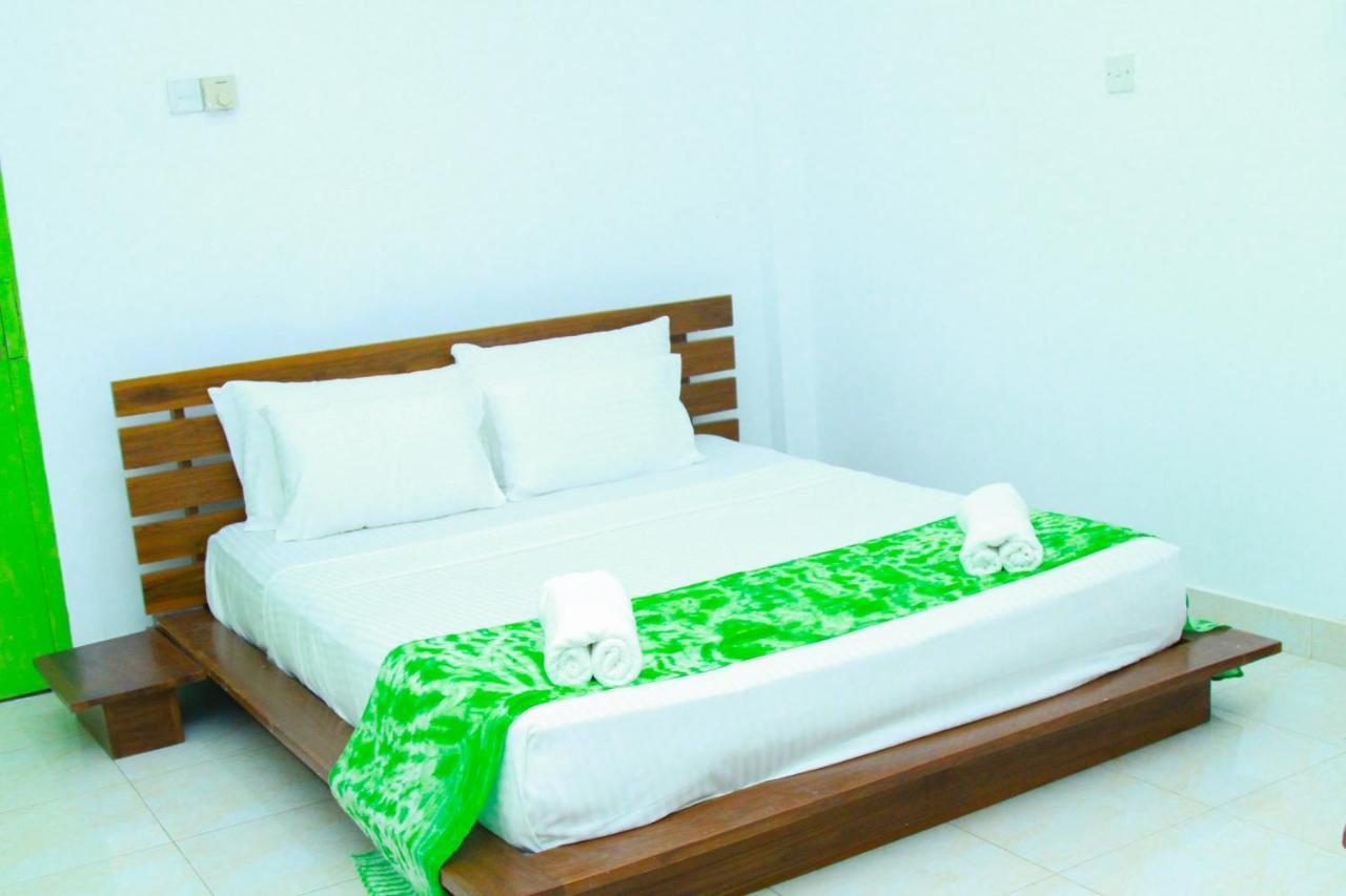 The Garnet Mirissa Hotel Bagian luar foto