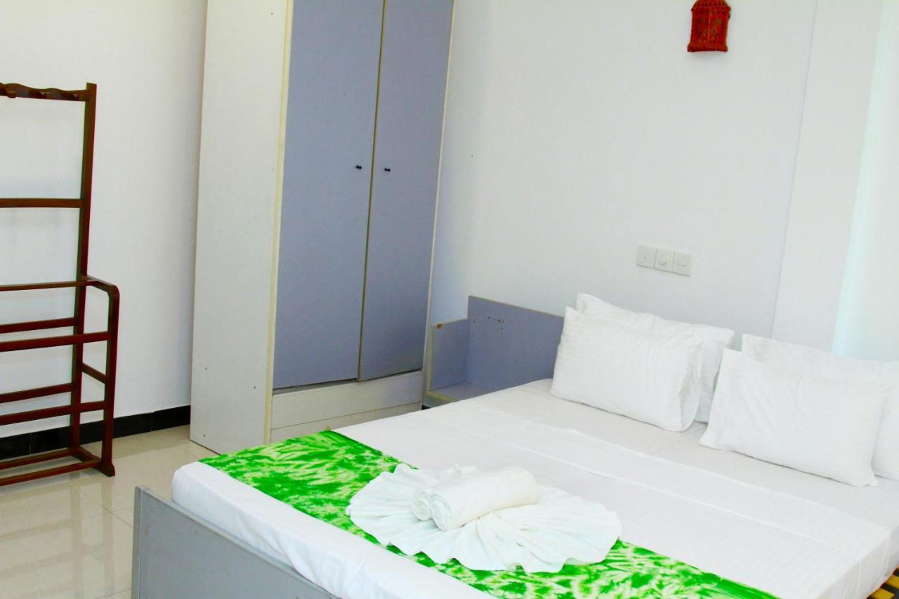 The Garnet Mirissa Hotel Bagian luar foto