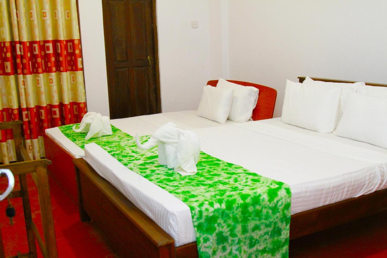 The Garnet Mirissa Hotel Bagian luar foto