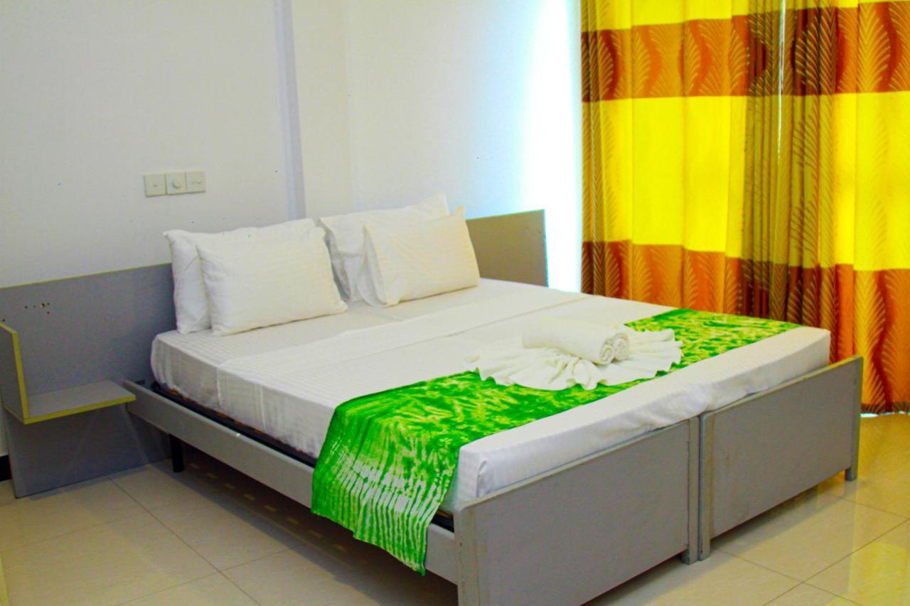 The Garnet Mirissa Hotel Bagian luar foto